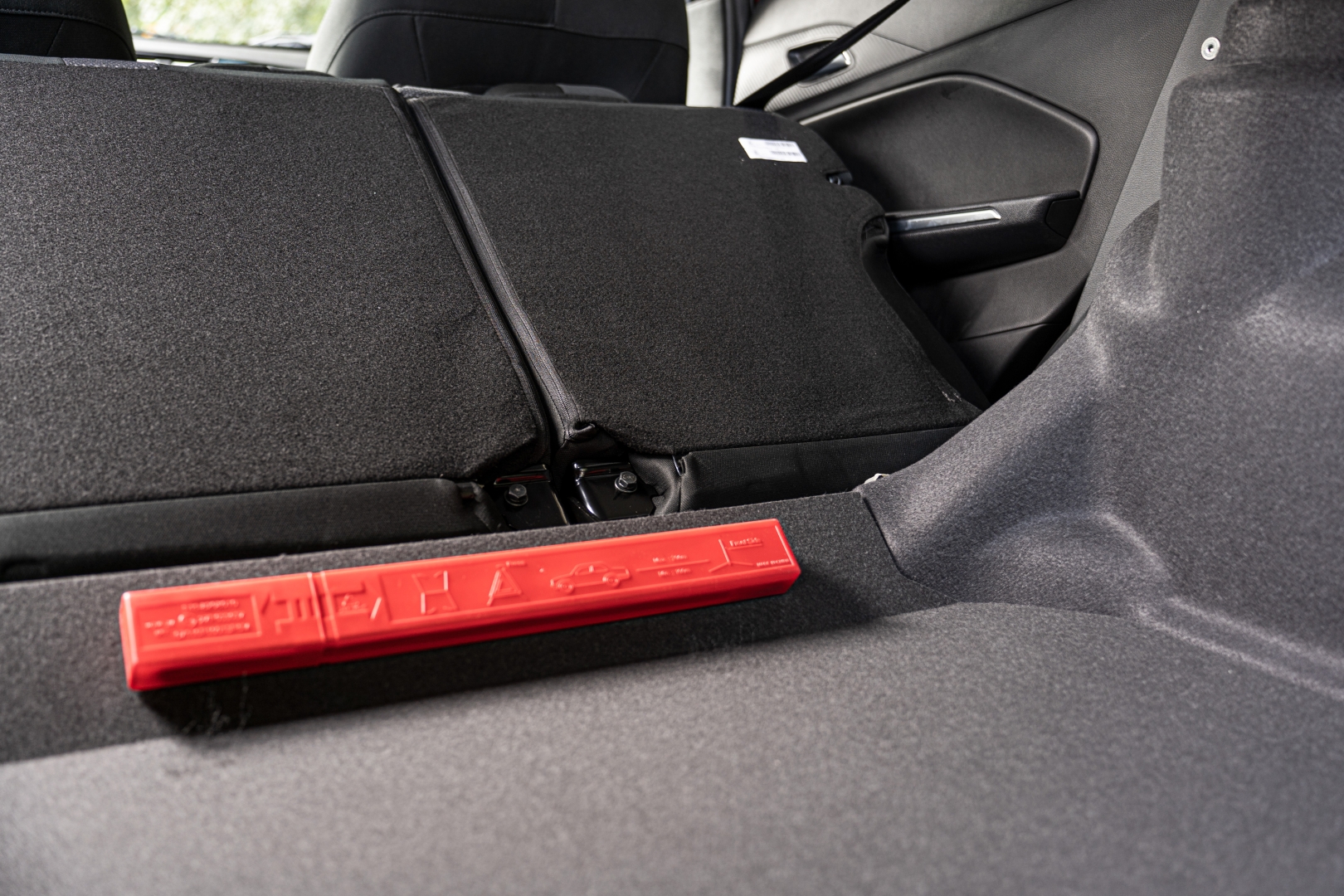 Chery Tiggo 2 Pro, Артқы орындықтардың 40/60 қатынасында жиылатын арқалығы