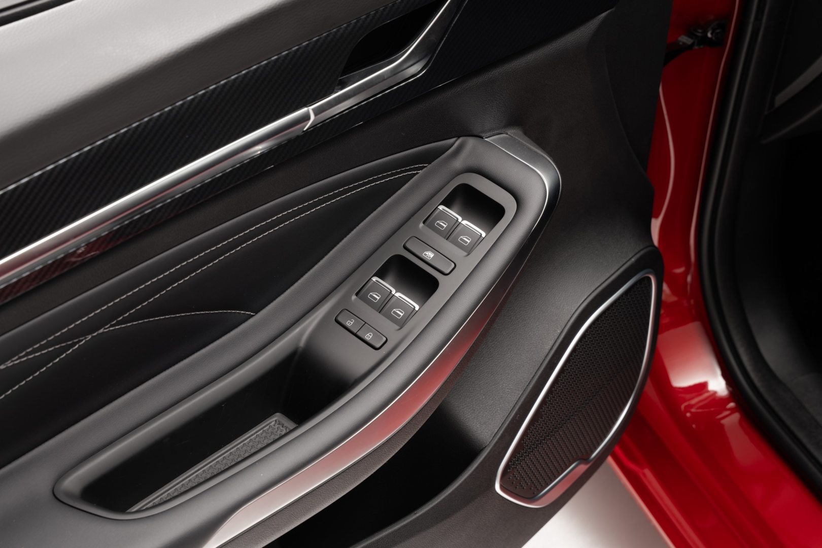 Chery Arrizo 6 , «One-touch» 